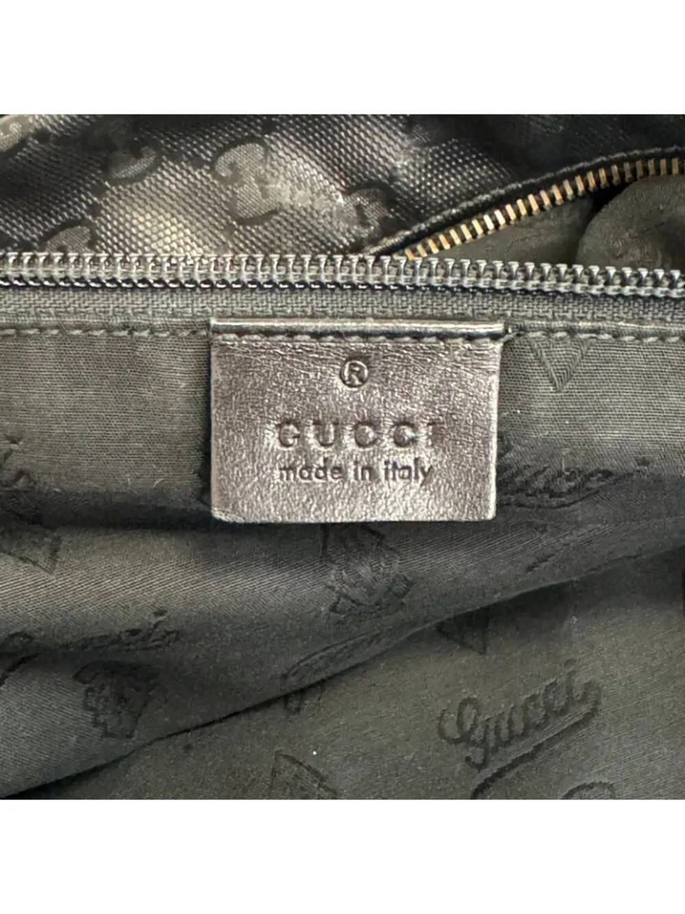 Gucci GG Supreme Shoulder Bag Black
